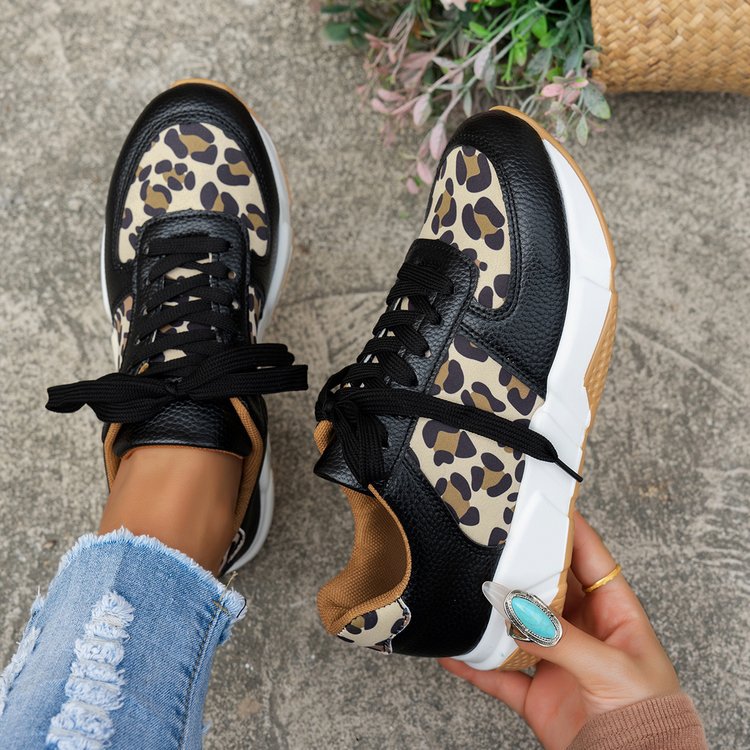 Leopard-patterned casual sneakers
